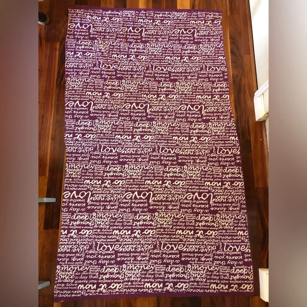 Lululemon Vinyasa Scarf Manifesto Print Heathered Dewberry Purple Grail